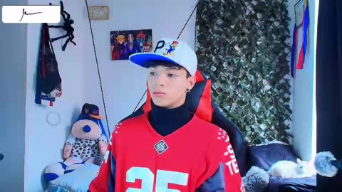 Snapshot of twink_sebas_ chatting on 02/26/25, 03:41 Bad boy sebastian online show from 02/26/25, 03:41