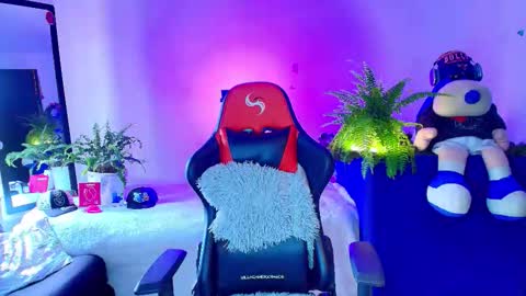 Snapshot of twink_sebas_ chatting on 10/10/25, 06:07 Bad boy sebastian online show from 10/10/25, 06:07
