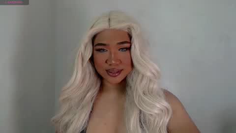 Snapshot of twinkcheska chatting on 11/14/25, 02:38 Cheska Schock online show from 11/14/25, 02:38