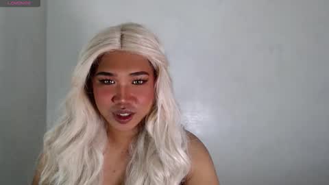 Snapshot of twinkcheska chatting on 11/15/25, 04:03 Cheska Schock online show from 11/15/25, 04:03