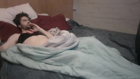 Snapshot of twinkie7 chatting on 10/19/25, 04:13 Twinkie 333 online show from 10/19/25, 04:13