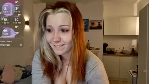 Snapshot of twinkle_toes_ chatting on 07/19/26, 09:51 Eva online show from 07/19/26, 09:51