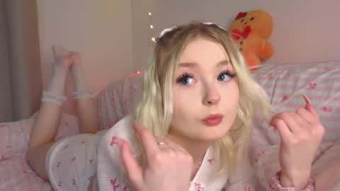 twinklefluff online show from 02/07/26, 04:11