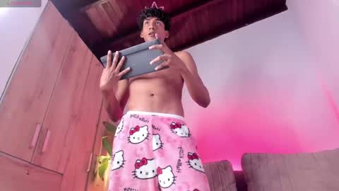 twinksboys_23 online show from 10/25/25, 01:51