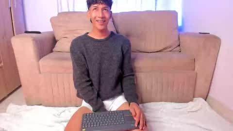 twinksboys_23 online show from 01/05/26, 07:28