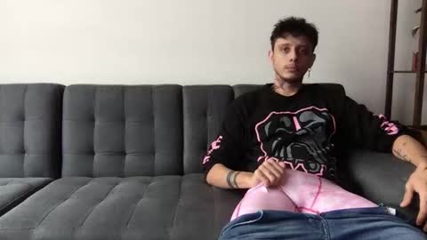 Derrick online show from 10/18/25, 05:35