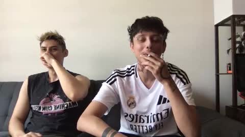 Derrick online show from 11/18/25, 06:12