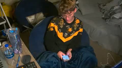 Snapshot of twinktools chatting on 09/20/25, 01:56 shytwink online show from 09/20/25, 01:56