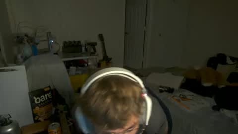 Snapshot of twinktools chatting on 10/06/25, 05:21 shytwink online show from 10/06/25, 05:21