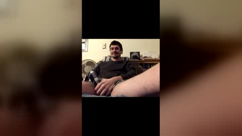 Snapshot of twinkymcgee1234 chatting on 12/05/25, 07:28 TwinkyMcgee online show from 12/05/25, 07:28