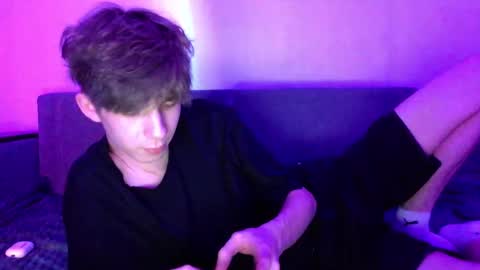 TwiShadow online show from 02/21/26, 09:27