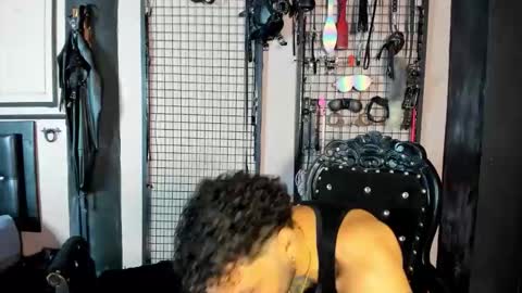 Clio  Tadeo online show from 02/02/26, 03:27