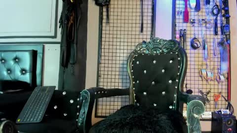 Clio  Tadeo online show from 05/18/26, 02:51