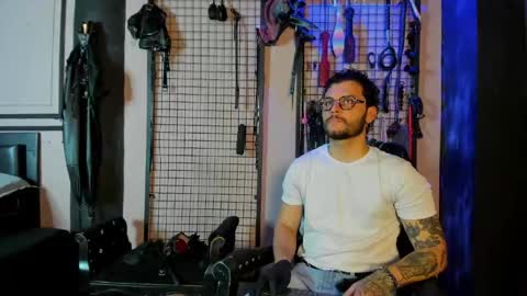 Clio  Tadeo online show from 05/25/26, 03:56