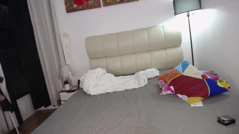 Snapshot of twitter_venusjenner chatting on 12/24/24, 09:39 REIGNEASIA online show from 12/24/24, 09:39