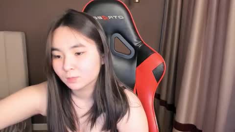 Snapshot of twitty_kiki chatting on 03/03/26, 04:18 Kiki online show from 03/03/26, 04:18