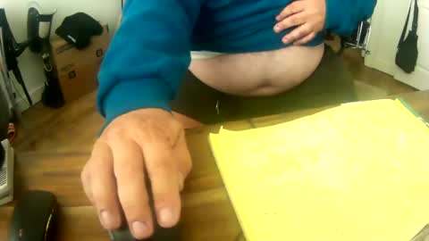 Snapshot of two_wheels_two_balls chatting on 11/12/25, 07:24 two_wheels_two_balls online show from 11/12/25, 07:24