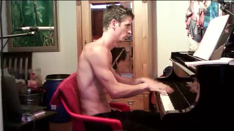 Snapshot of twoforallprivate chatting on 02/26/25, 09:37 TobeBritta online show from 02/26/25, 09:37