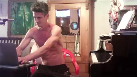 Snapshot of twoforallprivate chatting on 11/05/25, 09:48 TobeBritta online show from 11/05/25, 09:48