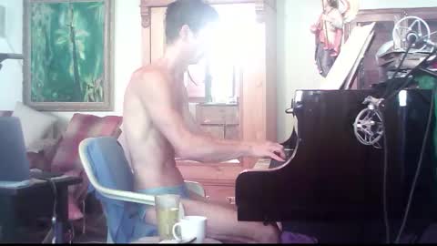 TobeBritta online show from 12/14/25, 04:23