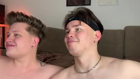 Noah blonde and Josh dark hair Nike guy online show from 01/12/25, 09:08