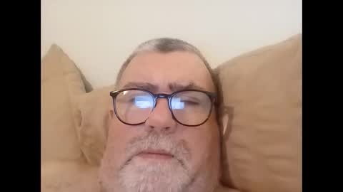 twohats2810 online show from 02/05/26, 09:25