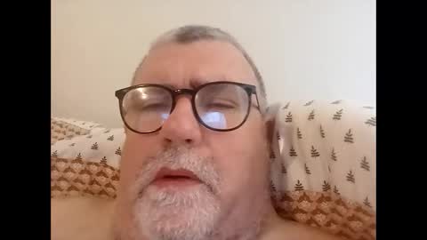 twohats2810 online show from 03/29/26, 10:04