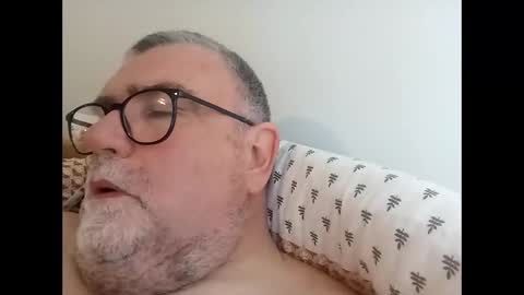 twohats2810 online show from 04/09/26, 09:36