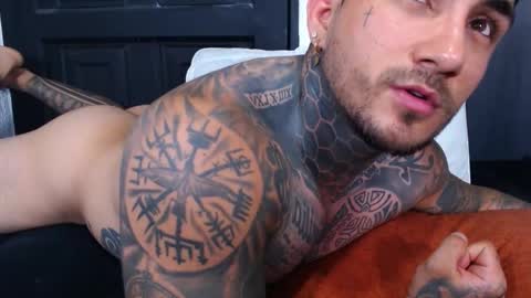 Angel online show from 03/02/25, 06:05