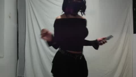 Snapshot of txina chatting on 09/13/25, 05:40 Xina Lane online show from 09/13/25, 05:40