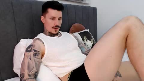 Snapshot of tyagodoll chatting on 12/15/25, 06:34 tyagodoll online show from 12/15/25, 06:34