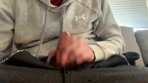 Snapshot of tye2high chatting on 10/06/25, 01:52 tye2high online show from 10/06/25, 01:52