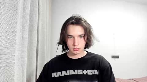 Tyler  johnson online show from 02/21/25, 01:00