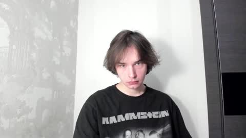 Tyler  johnson online show from 10/17/25, 04:09