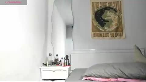 Snapshot of tyler_axel chatting on 06/21/26, 02:36 tyler_axel online show from 06/21/26, 02:36