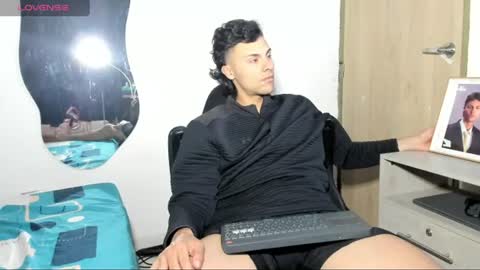 Snapshot of tyler_axel chatting on 07/06/26, 01:46 tyler_axel online show from 07/06/26, 01:46