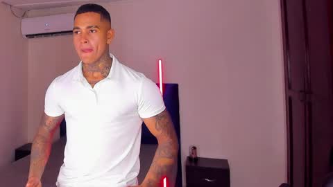 tyler_bell_ online show from 03/27/26, 03:23