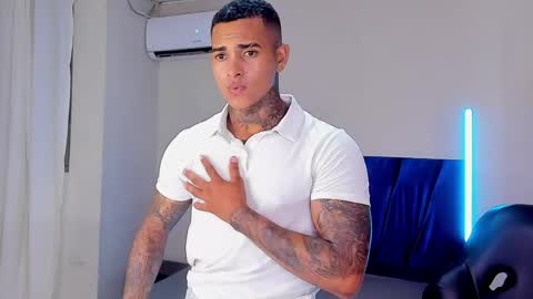 tyler_bell_ online show from 04/09/26, 04:01