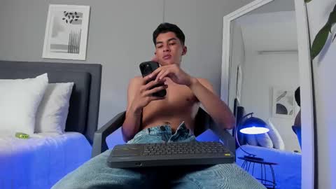 Tyler Fox online show from 09/09/25, 07:35