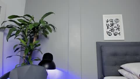 Tyler Fox online show from 04/09/26, 08:14