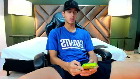 Snapshot of tyler_rodriguez chatting on 10/16/25, 03:07 Tyler Rodriguez online show from 10/16/25, 03:07