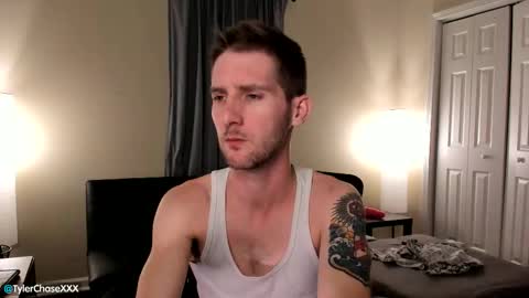 Tyler Chase online show from 10/31/25, 12:44