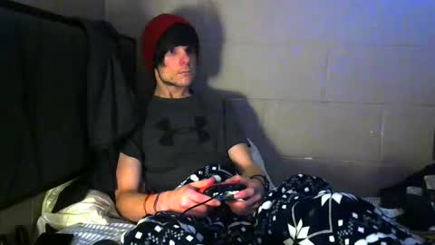 Snapshot of tylerlee199169 chatting on 12/05/24, 06:11 Tyler online show from 12/05/24, 06:11