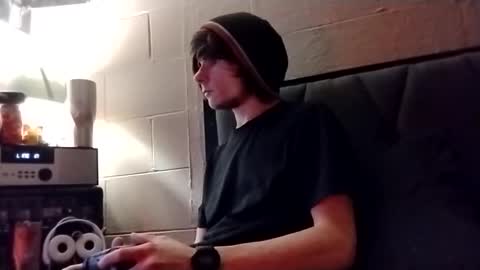 Snapshot of tylerlee199169 chatting on 10/14/25, 12:11 Tyler online show from 10/14/25, 12:11