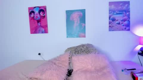 Snapshot of tyra_banksi chatting on 10/23/25, 03:06 tyra online show from 10/23/25, 03:06