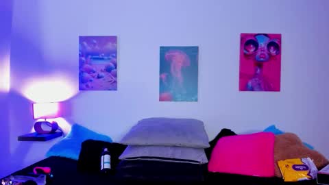 Snapshot of tyra_banksi chatting on 12/04/25, 03:16 tyra online show from 12/04/25, 03:16