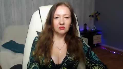 Snapshot of tyramories chatting on 10/14/25, 11:33 tyramories online show from 10/14/25, 11:33