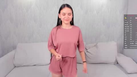 Emily online show from 09/11/25, 03:34