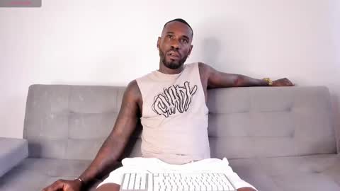 Snapshot of tyron_rulers chatting on 02/28/25, 08:50 Dvid Rullers online show from 02/28/25, 08:50