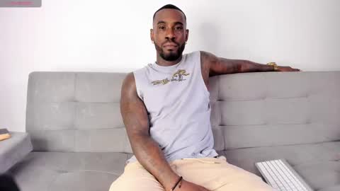 Snapshot of tyron_rulers chatting on 03/08/25, 10:56 Dvid Rullers online show from 03/08/25, 10:56